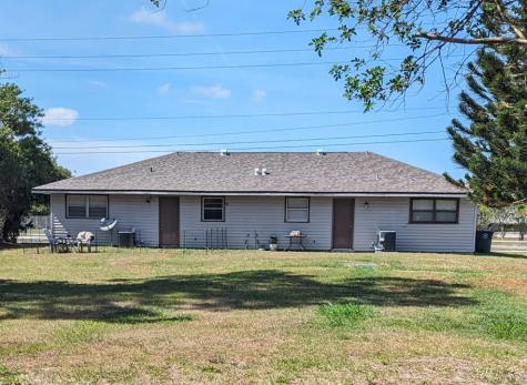 809 E Weatherbee Road Fort Pierce FL 34982