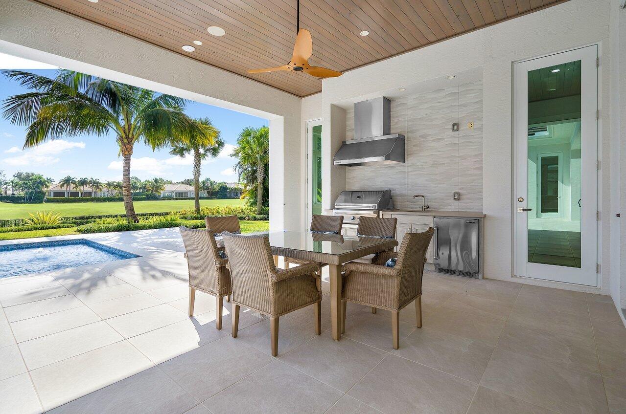 13200 Sabal Chase, Palm Beach Gardens FL 33418 Tauber Real Estate