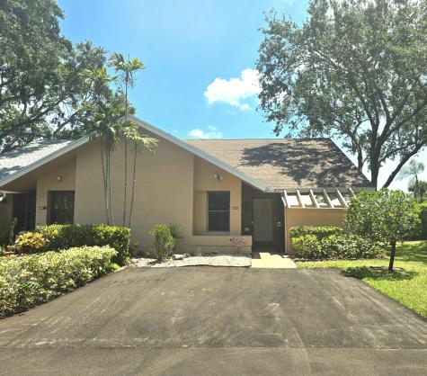 10862 Hidden Lake Place Boca Raton FL 33498