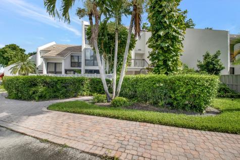 2202 Bridgewood Drive Boca Raton FL 33433