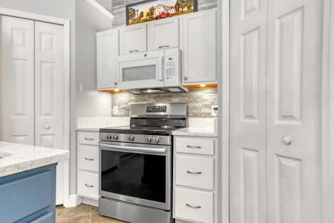 867 Peyton Avenue Palm Bay FL 32908