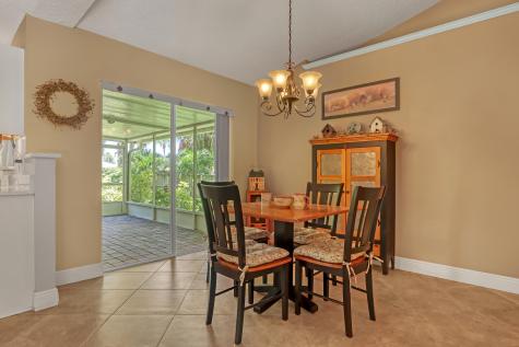 867 Peyton Avenue Palm Bay FL 32908