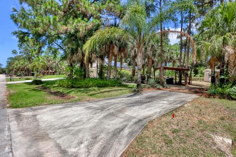 867 Peyton Avenue Palm Bay FL 32908