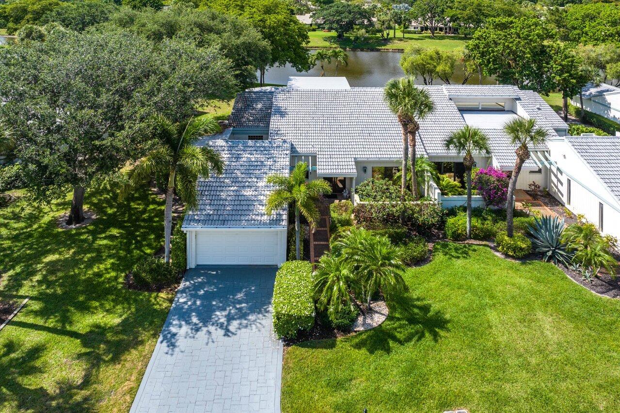 11 Cambridge Drive Boynton Beach FL 33436