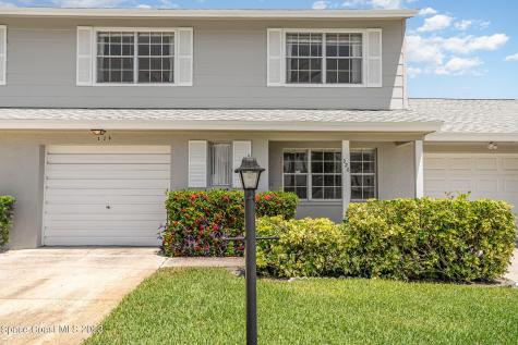 326 Emerald Place W Indian Harbour Beach FL 32937