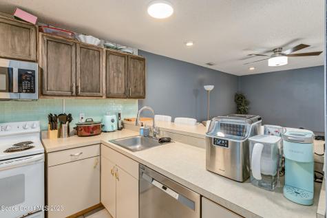 1445 Malibu Circle NE Palm Bay FL 32905