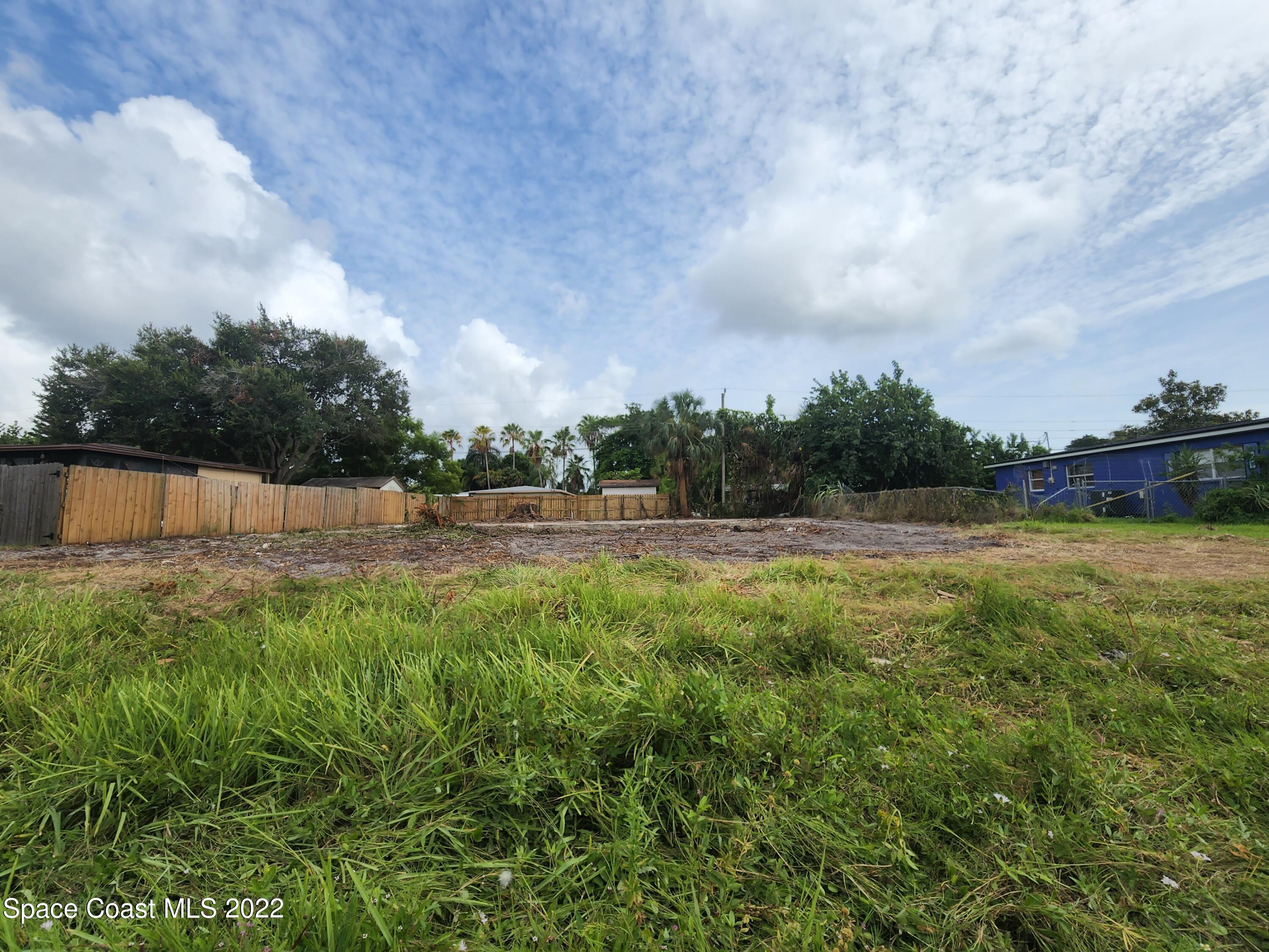 512 Palm Avenue Merritt Island FL 32952