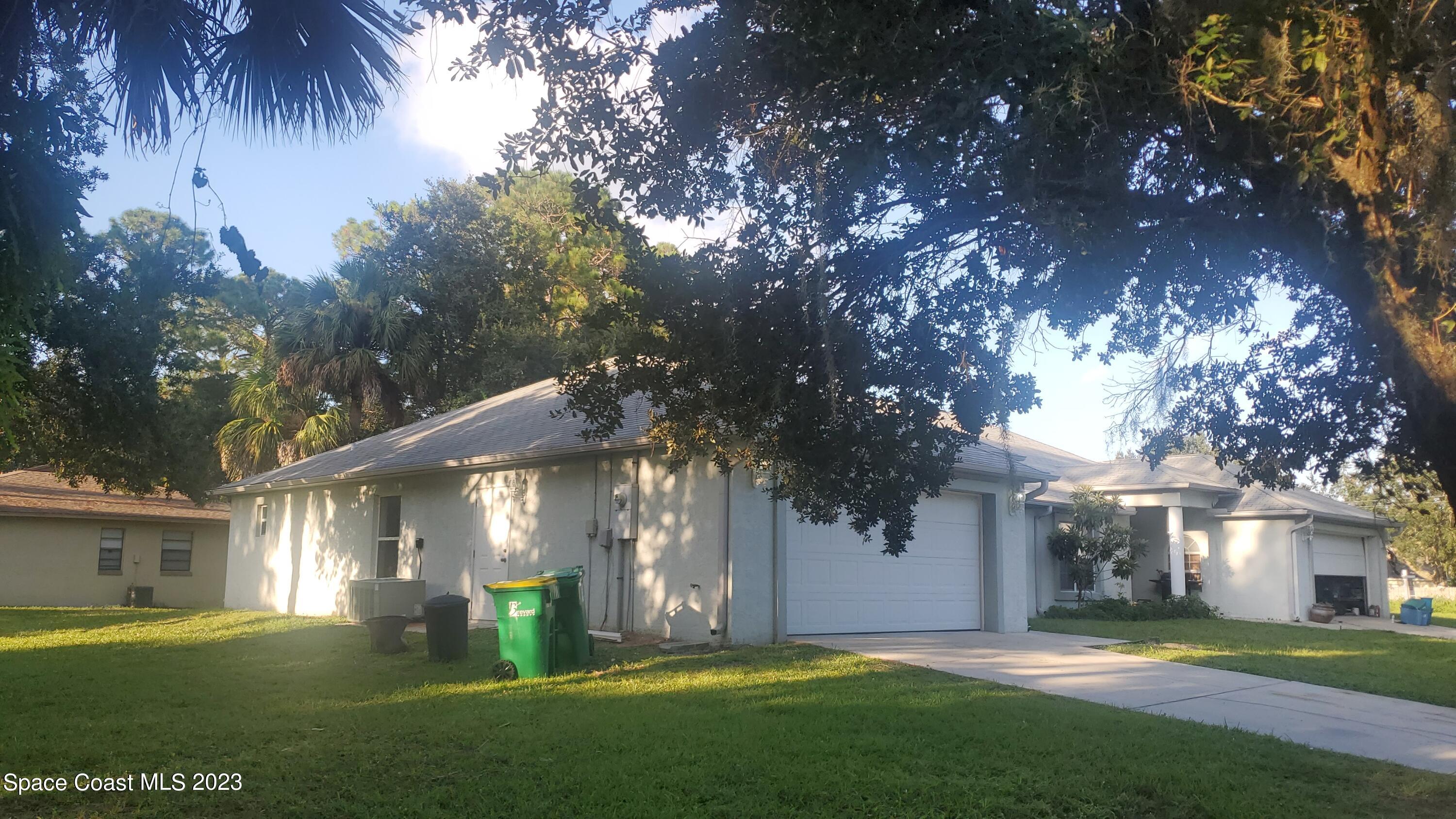 610 Oakwood Place Titusville FL 32780