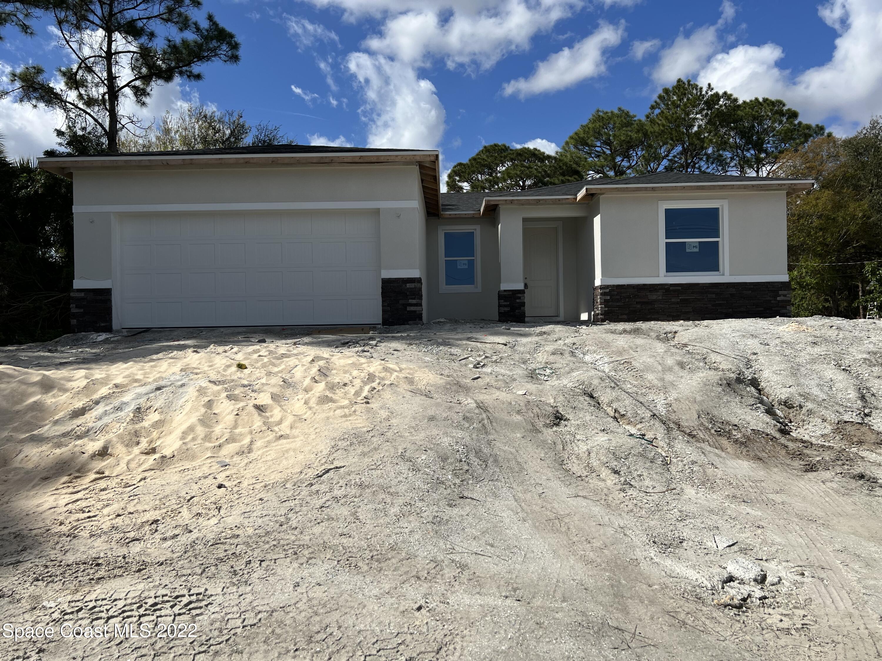 150 Delia Avenue NW Palm Bay FL 32907