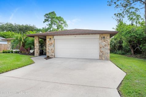 139 Decordre Road SE Palm Bay FL 32909