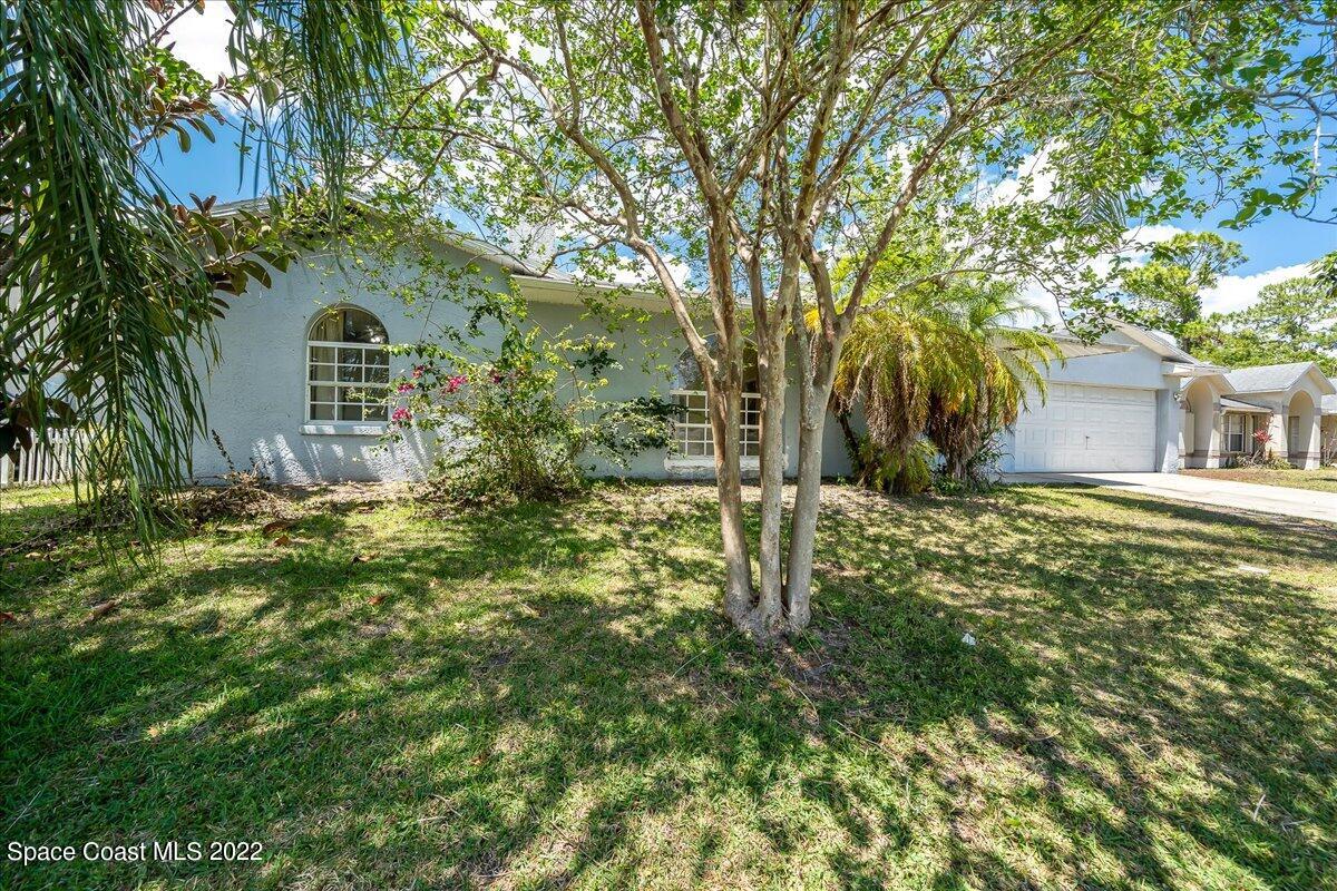1639 Heartwellville Street NW Palm Bay FL 32907