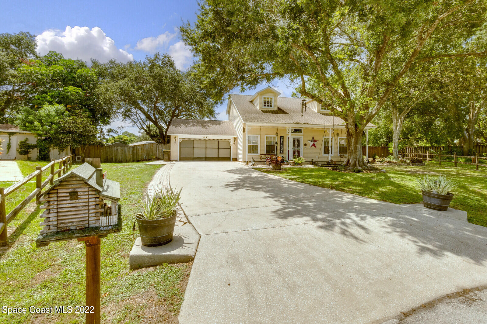 697 Awin Court SE Palm Bay FL 32909