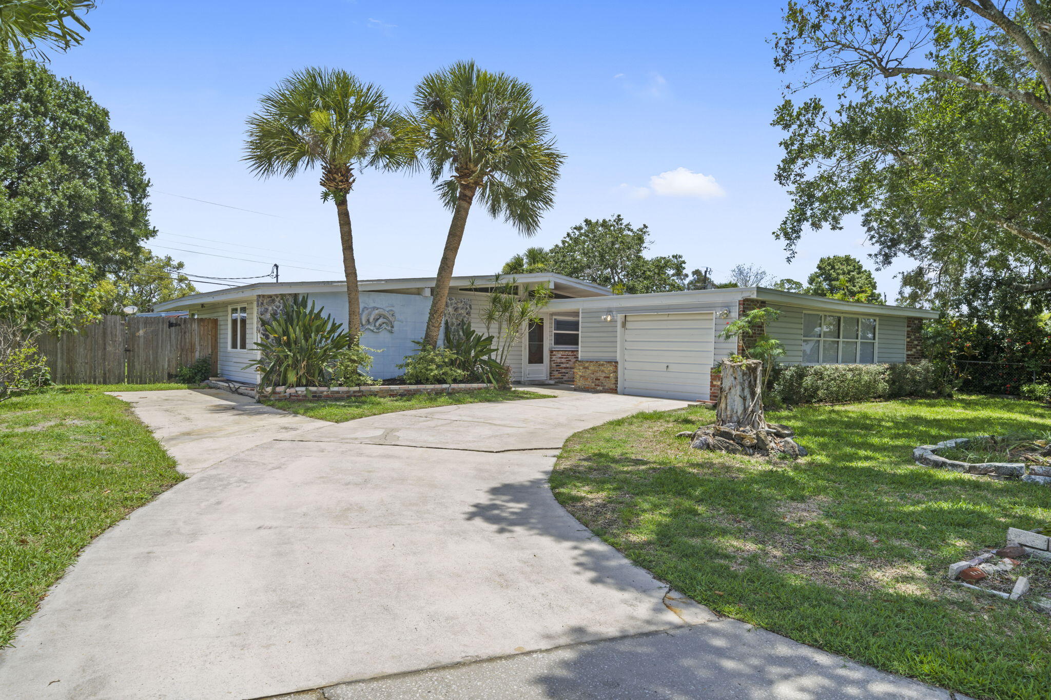 1041 George Avenue Rockledge FL 32955