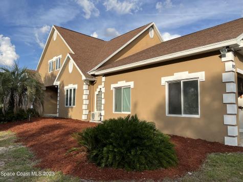 1615 S Carpenter Road Titusville FL 32796