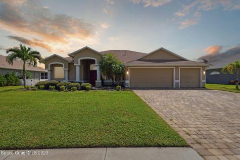 2001 Thornwood Drive SE Palm Bay FL 32909