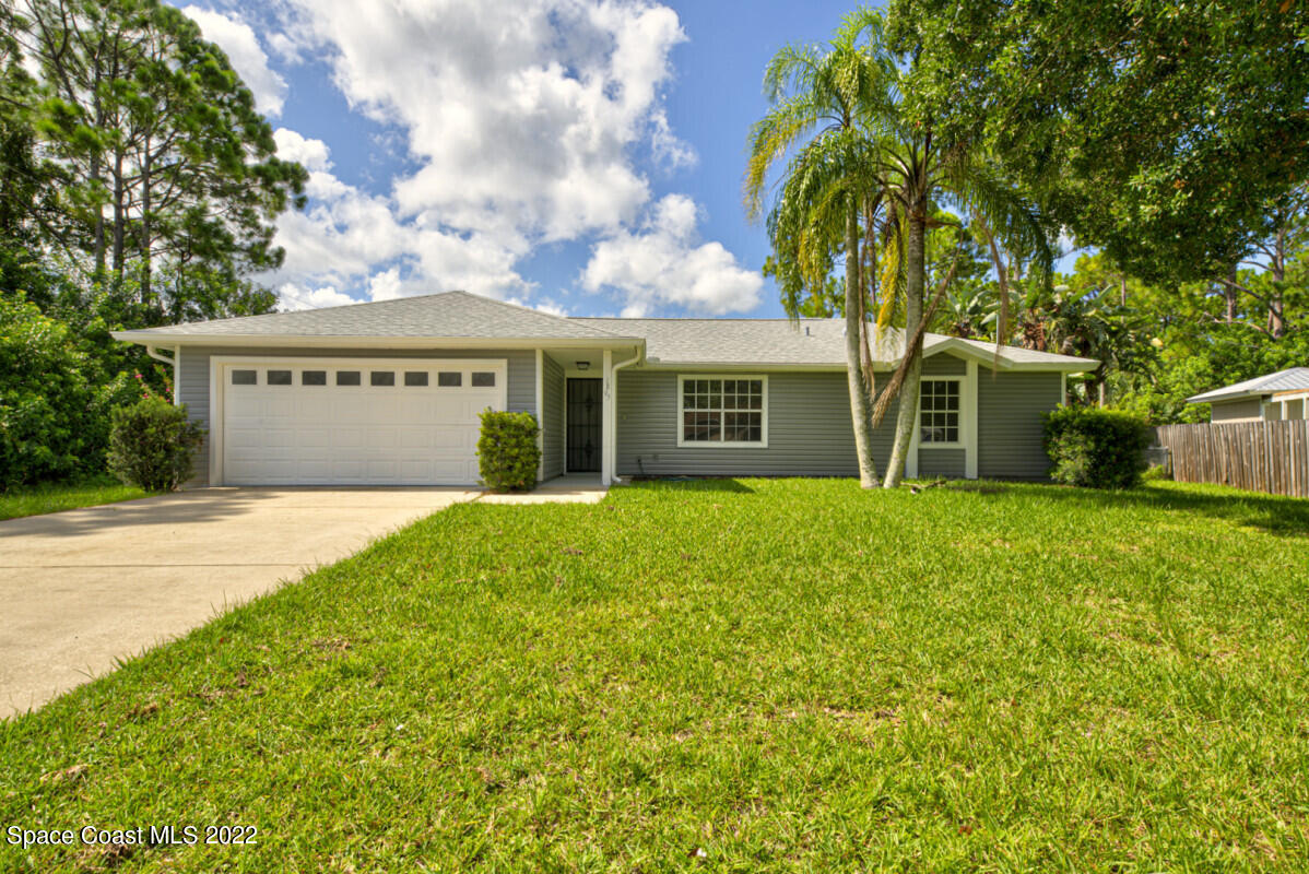 1895 Red Bud Circle NW Palm Bay FL 32907