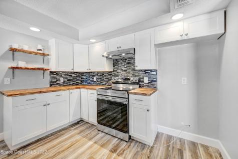 255 Wavecrest Avenue NE Palm Bay FL 32907