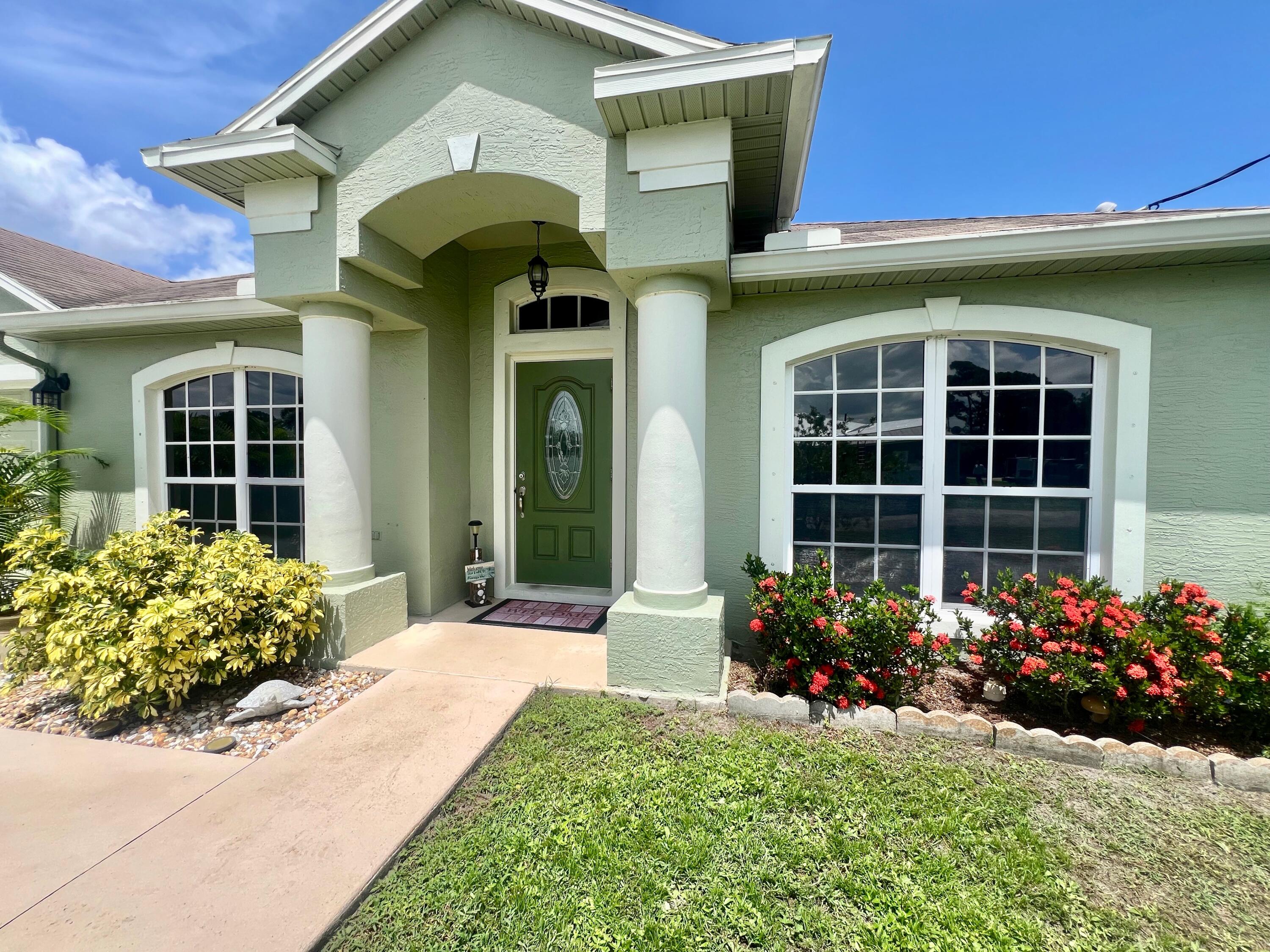 2513 SW Fondura Road Port St Lucie FL 34953