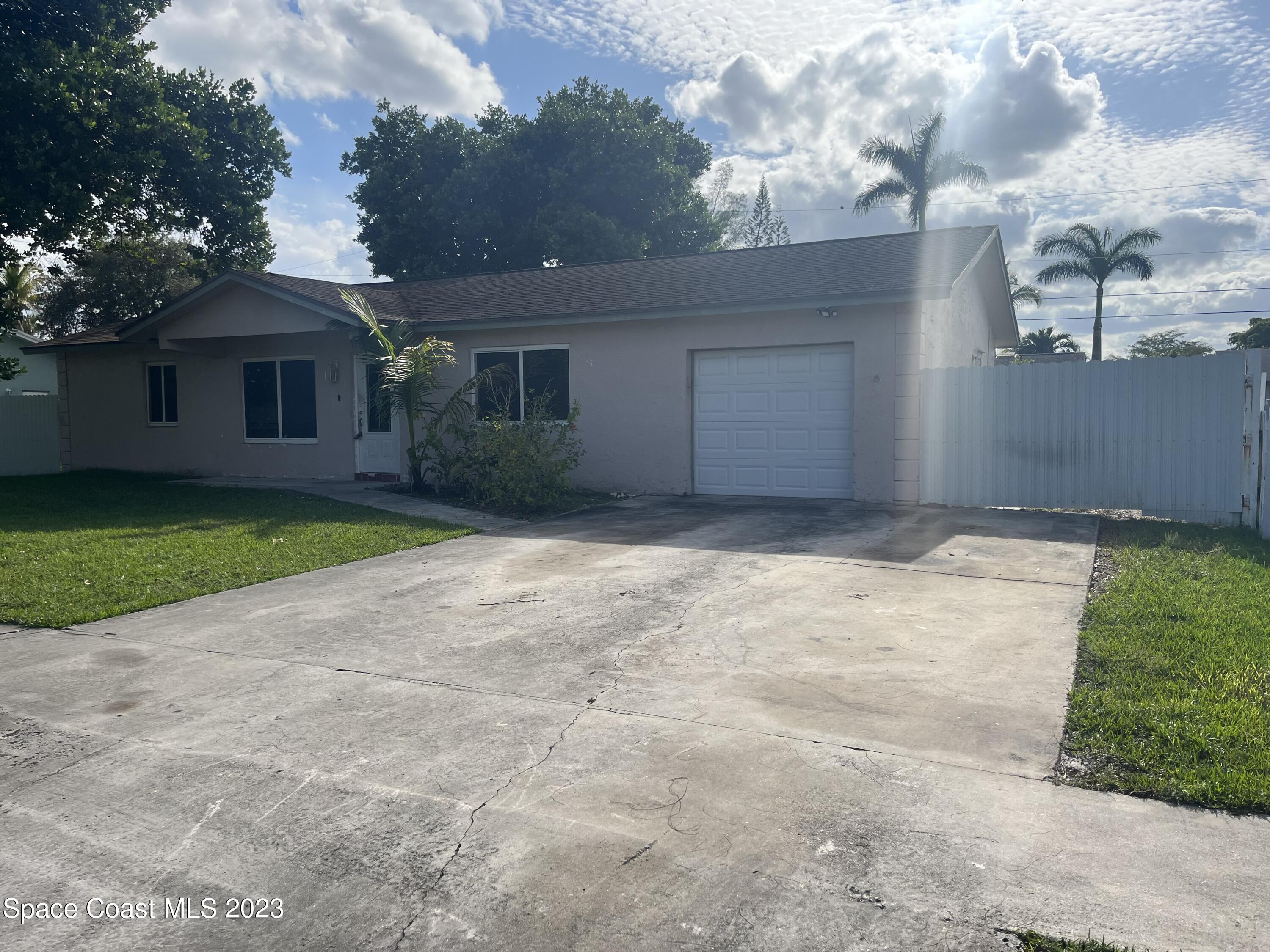 4131 SW 55th Avenue Davie FL 33314