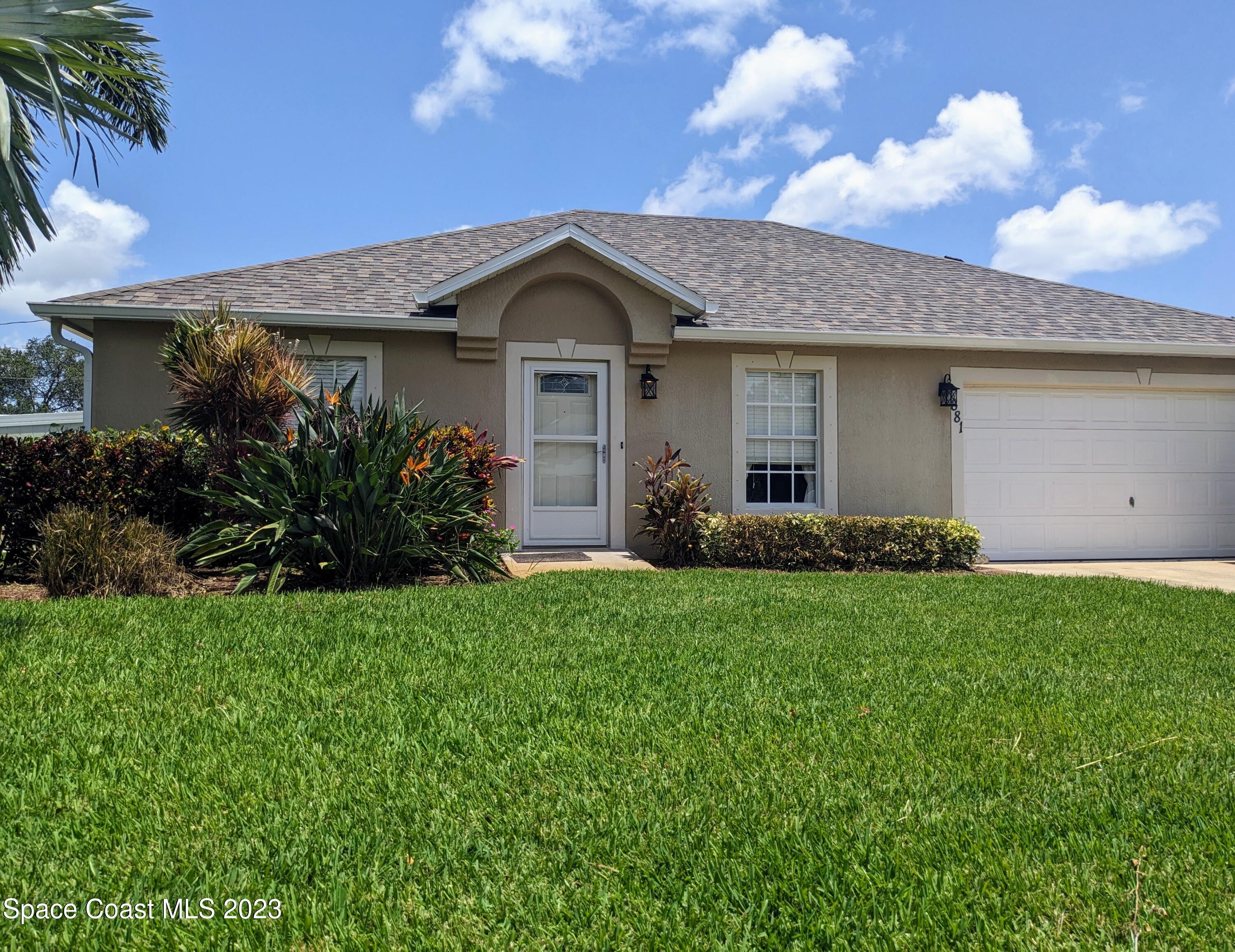881 Grandeur Street SE Palm Bay FL 32909