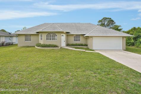 458 Americana Boulevard NW Palm Bay FL 32907