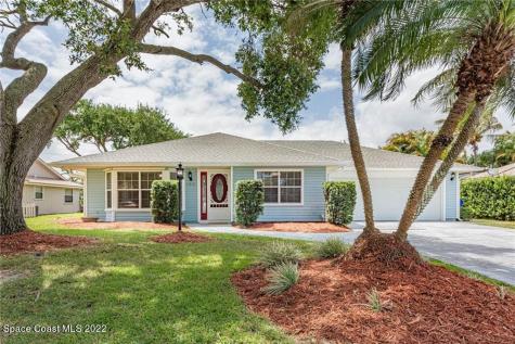 1015 5th Court SW Vero Beach FL 32962