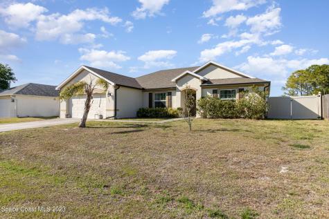 161 Broward Street NE Palm Bay FL 32907