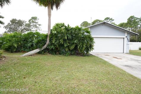 1042 Yale Avenue SE Palm Bay FL 32909