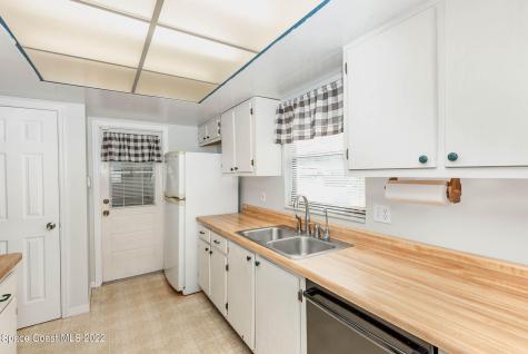 2733 Riviera Drive Titusville FL 32780