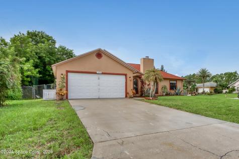 1896 Fairlight Street NW Palm Bay FL 32907