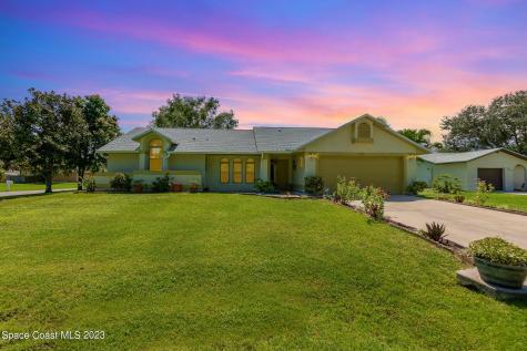 500 Auf Court NW Palm Bay FL 32907