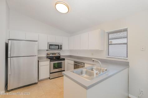 504 Oak Mont Place Melbourne FL 32940
