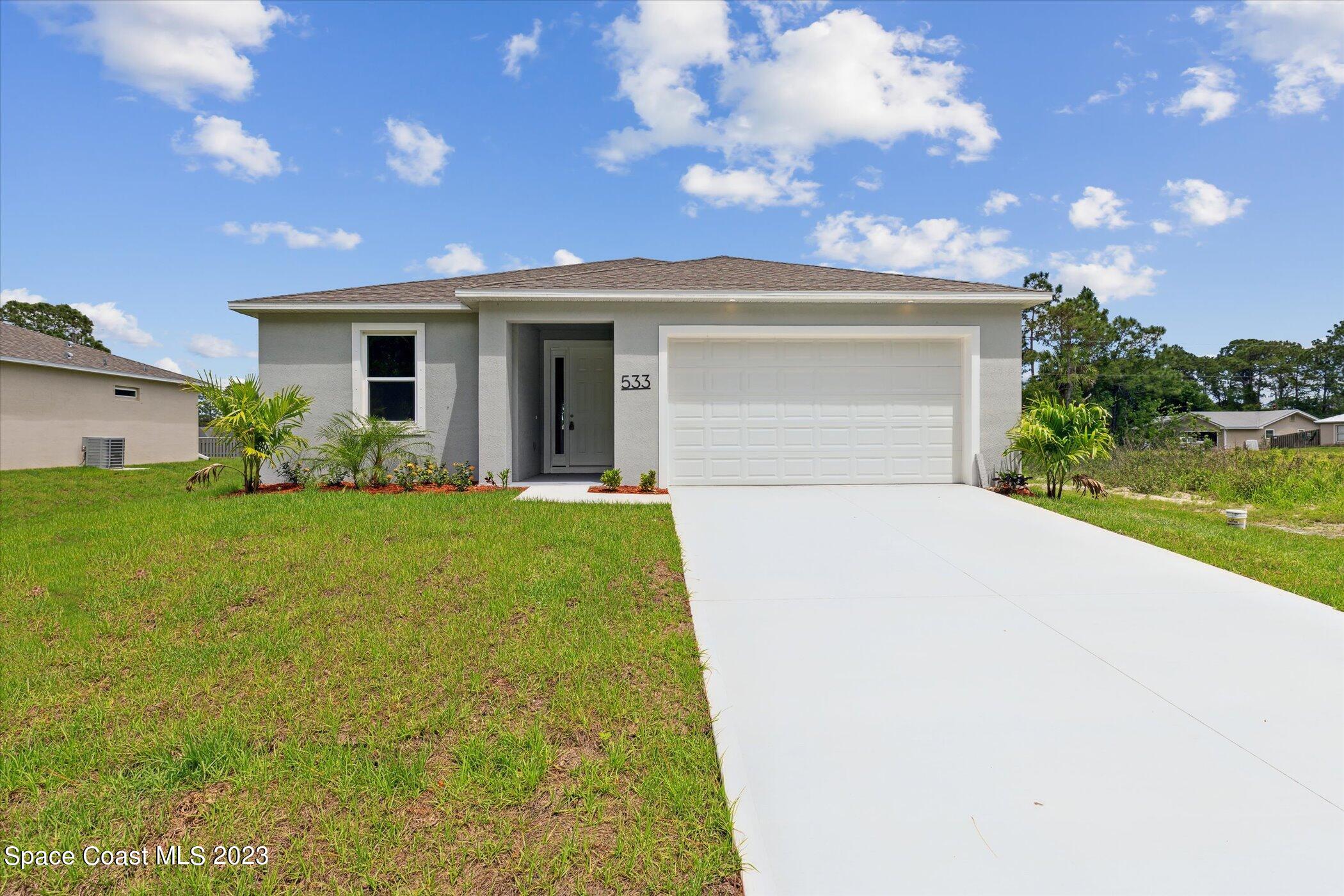 533 Hillsdale Avenue NW Palm Bay FL 32907