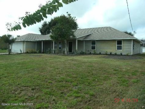 2745 S Courtenay Parkway Merritt Island FL 32952