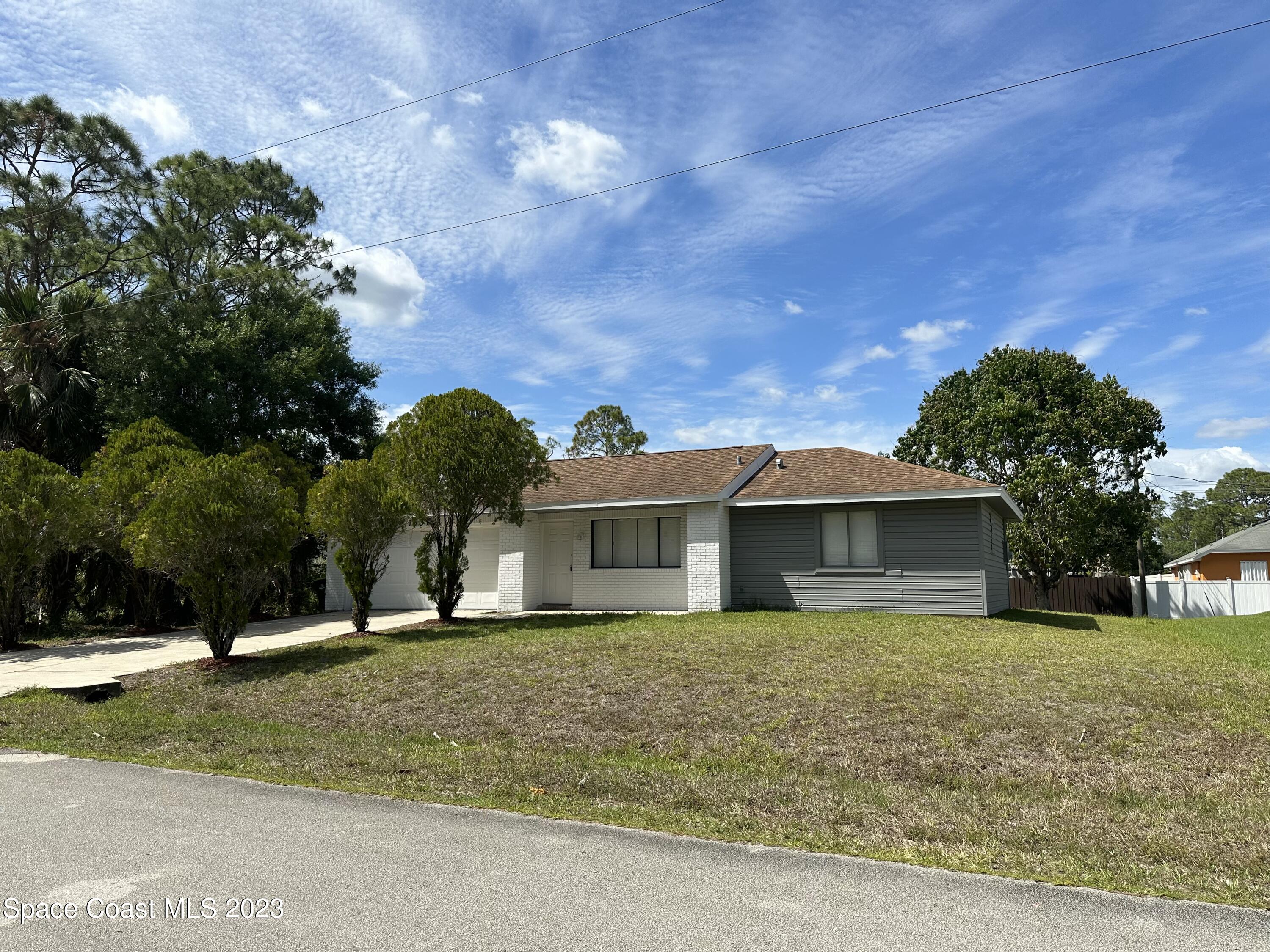 1831 Lameque Street NW Palm Bay FL 32907