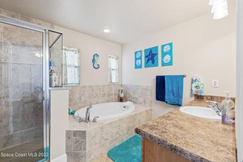 534 Bounty Avenue NE Palm Bay FL 32907