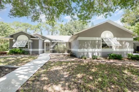 987 Saint Johns Street SE Palm Bay FL 32909