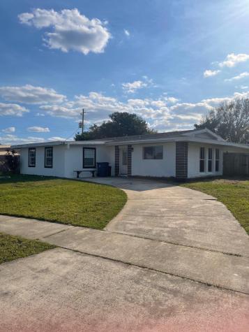 726 Atlanta Avenue NE Palm Bay FL 32905