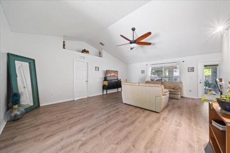 981 Custer Street NW Palm Bay FL 32907