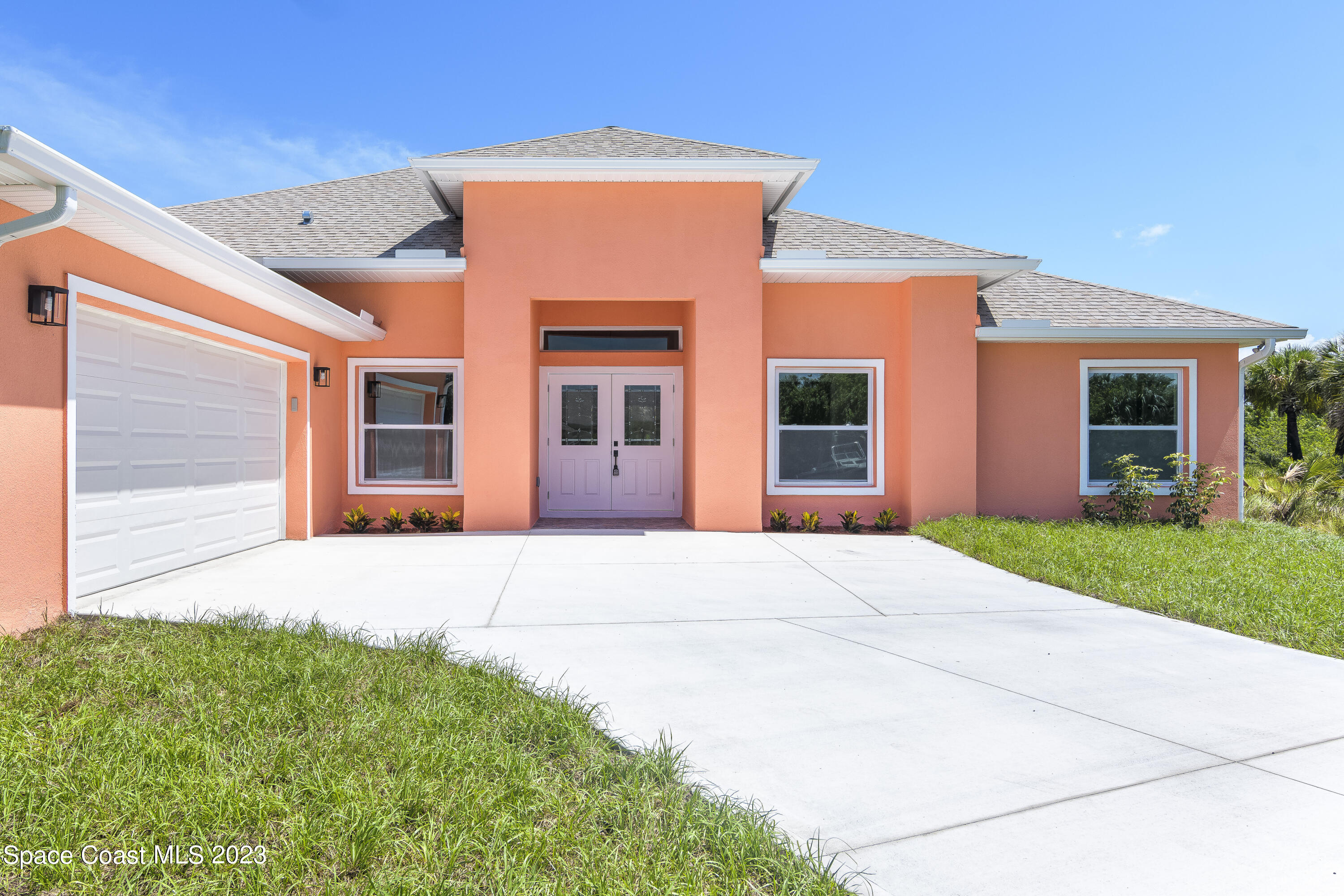 657 Amy Court SW Palm Bay FL 32908