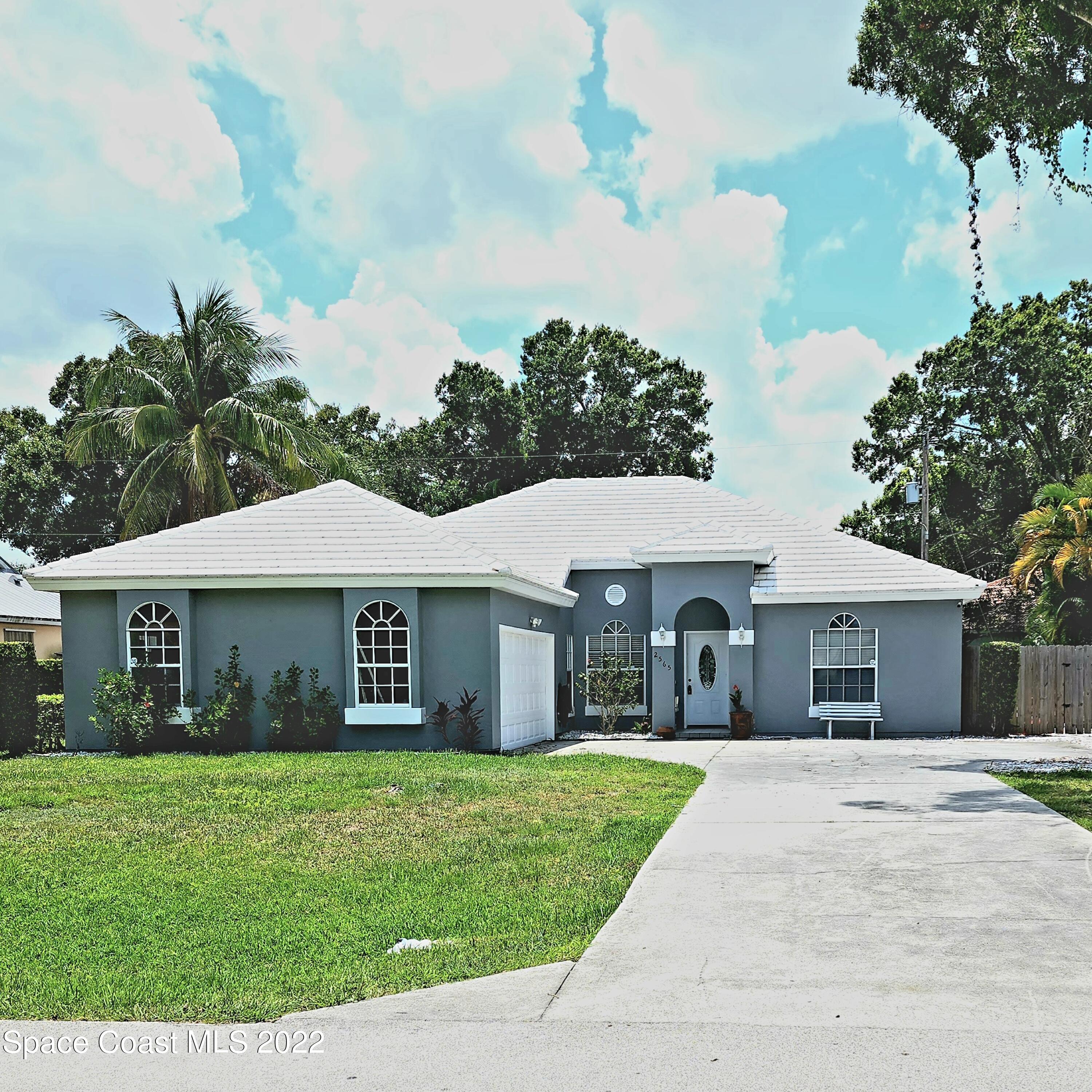 2565 44th Avenue Vero Beach FL 32966