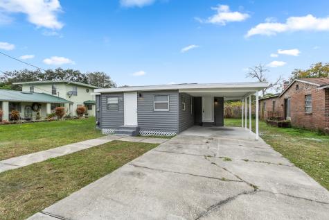 2681 Orange Avenue Mims FL 32754