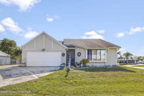 752 Banks Street NW Palm Bay FL 32907