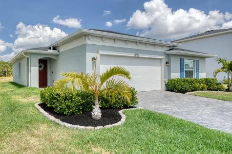 1955 Diablo Circle SW Palm Bay FL 32908
