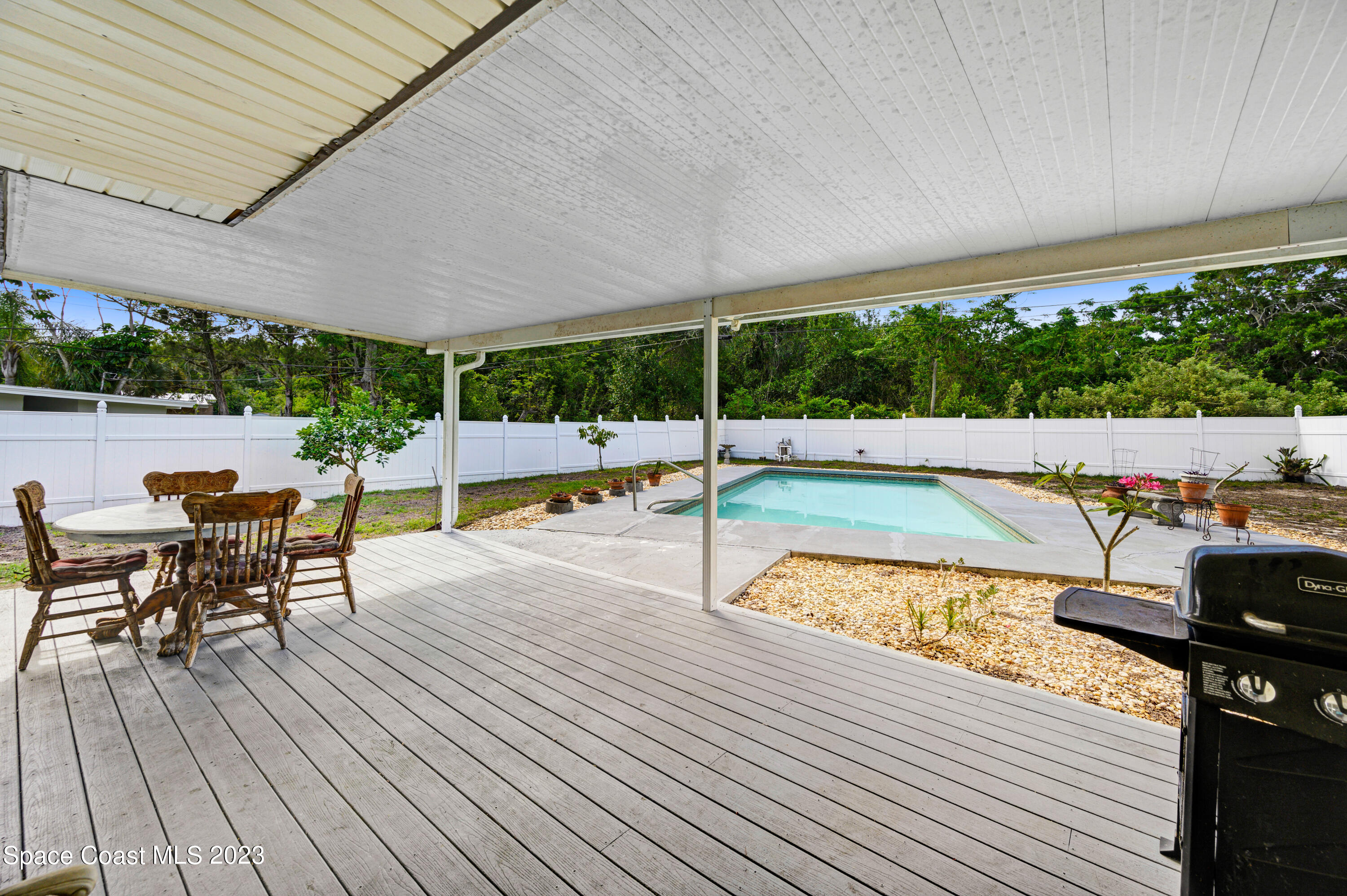 1635 West Court Titusville FL 32796