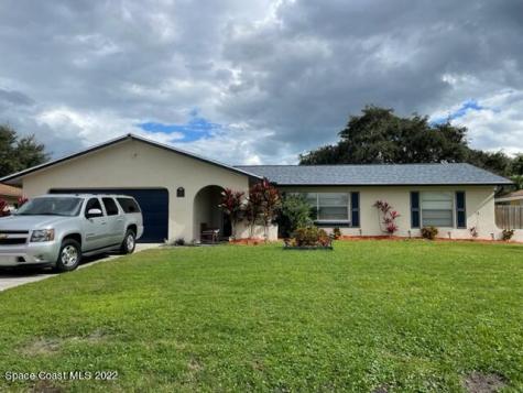 425 Deacon Avenue NE Palm Bay FL 32907