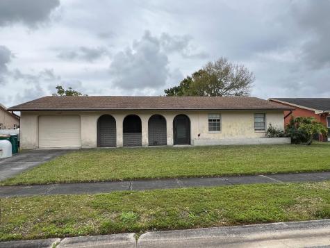 635 Auburn Avenue Melbourne FL 32901