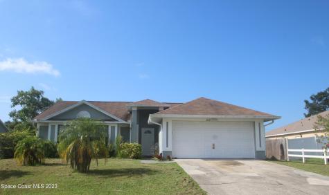 1050 Lynbrook Street NW Palm Bay FL 32907