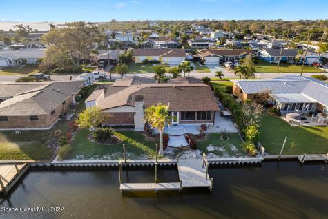 1630 Neptune Drive Merritt Island FL 32952