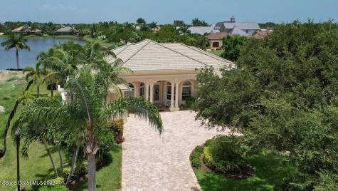 700 Clubhouse Way Satellite Beach FL 32937
